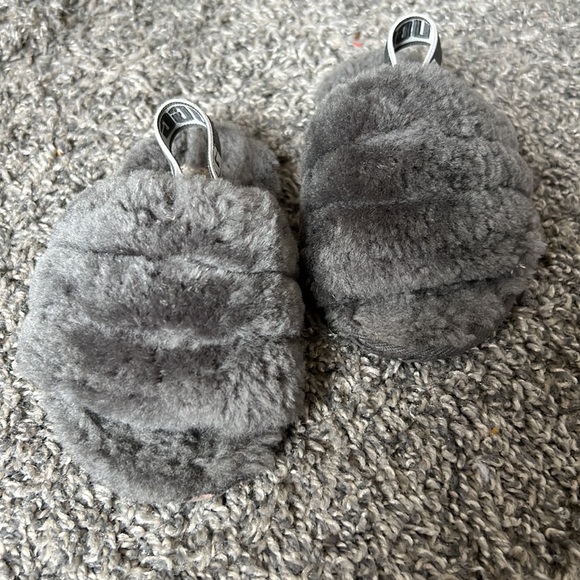Uggs kids fluffy slides 8c - Picture 2 of 5